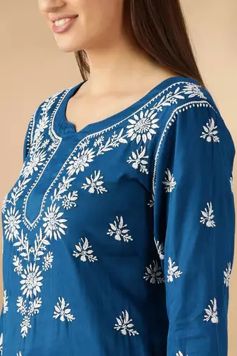 Chickenkari embroidered thread work cotton straight short kurta