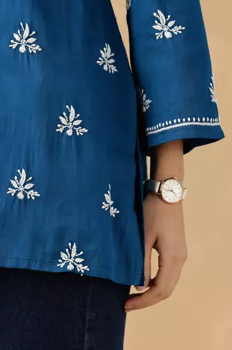 Chickenkari embroidered thread work cotton straight short kurta