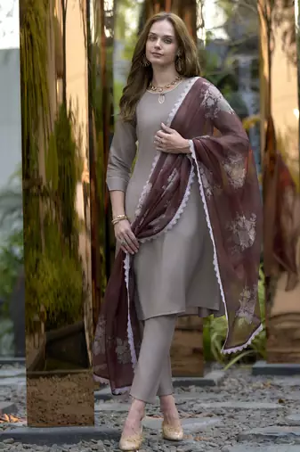 Women's Beautiful Vatican Straight Kurta with Pant And Dupatta Set