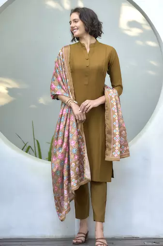 Women's Gorgeous Vatican Straight Kurta with Pant And Dupatta Set