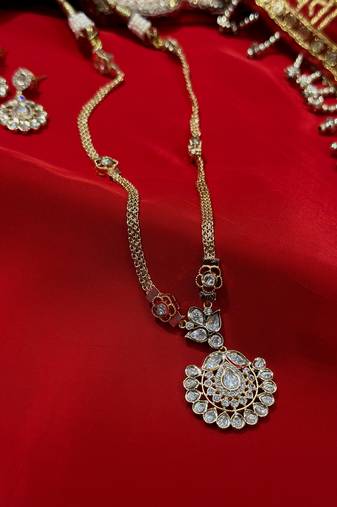Gold kundan