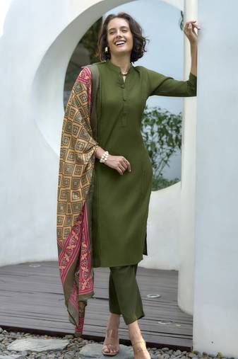 Women's Gorgeous Vatican Straight Kurta with Pant And Dupatta Set