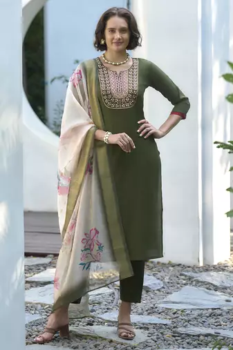 Women's Gorgeous Vatican Embroidery Straight Kurta with Pant And Dupatta Set