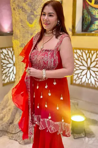 Gold kundan