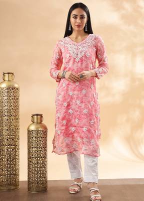 Women floral embroidered chikankari pure cotton straight kurta 1