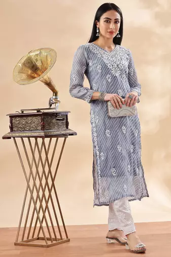 Kurtas-and-kurtis