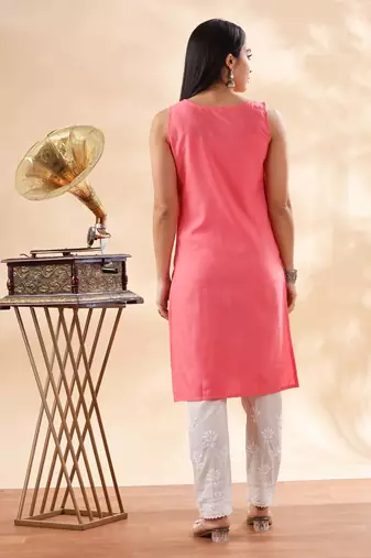 Floral embroidered cotton chikankari straight kurta