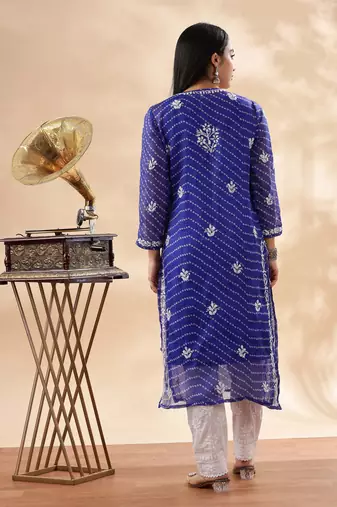 Women floral embroidered cotton chikankari straight kurta