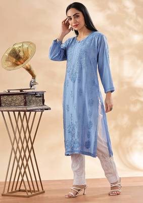 Floral embroidered chikankari straight pure cotton kurta 3