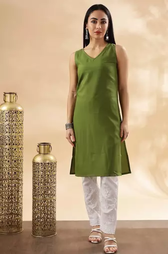 Women floral embroidered v-neck chikankari pure cotton handloom chikankari kurti