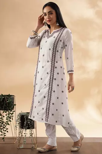 Ethnic motifs embroidered chikankari kurta