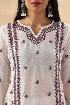 Ethnic embroidered chikankari kurta 4