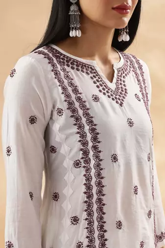 Ethnic motifs embroidered chikankari kurta