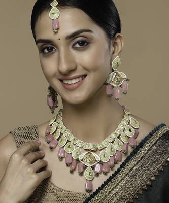 Qadam haar necklace 1