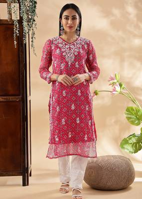 Floral embroidered chikankari straight kurta 1