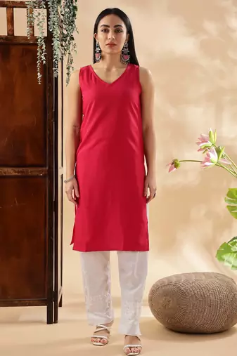 Floral embroidered chikankari straight kurta