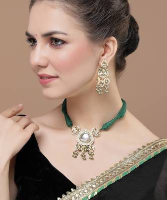 Hedge necklace with earring jewellery set 1