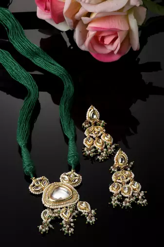 Hedge necklace with earring jewellery set