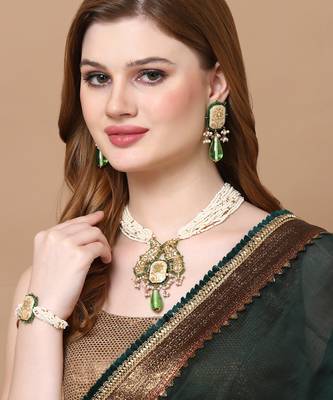 Silk necklace with earring jewellery set 1