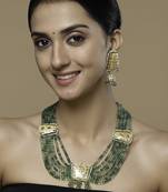 Pine haar with earrings jewellery set