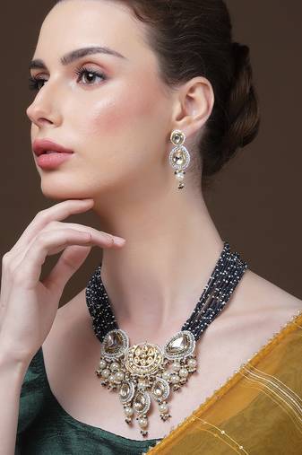 Neela paheli haar with earrings jewellery set