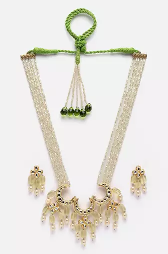 Goldilocks haar with earrings jewellery set