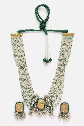 Pistachio haar with earrings jewellery set