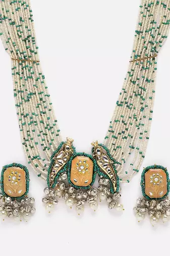 Pistachio haar with earrings jewellery set