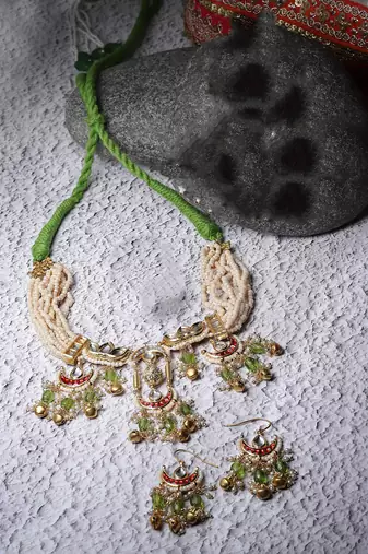 Pear haar with earrings jewellery set