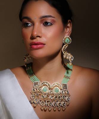 Dill haar necklace 1