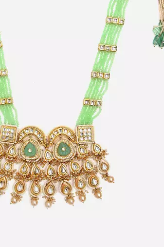 Dill haar necklace