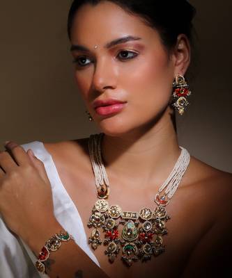 Laal tamanna haar necklace 1