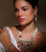 Laal tamanna haar necklace