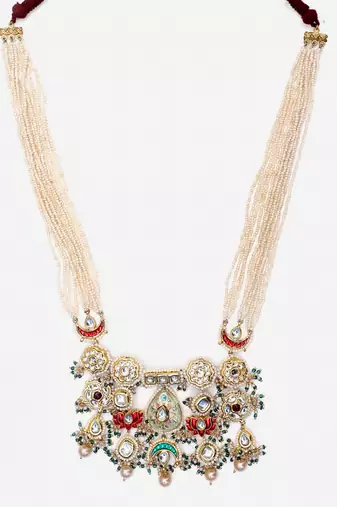 Laal tamanna haar necklace