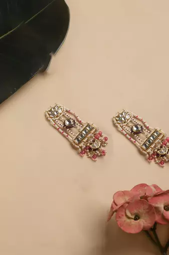 Aab-e-gulabi drop earring