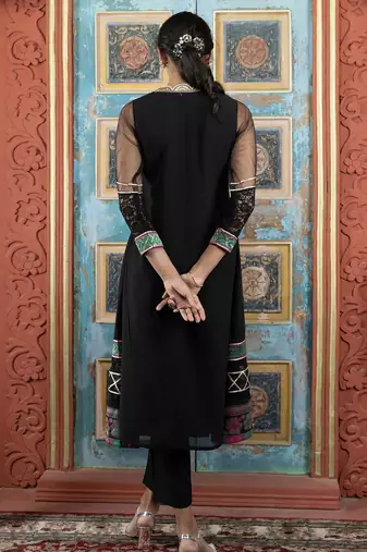 Black embroidered georgette asymmetrical kurta pants