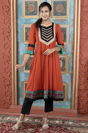 Brown embroidered georgette anarkali kurta pants