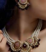 Nazakat glow haar with earrings