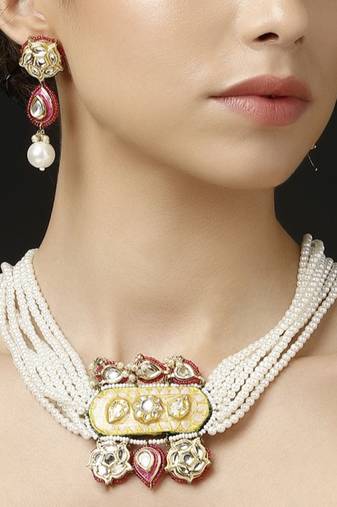 Rooh-e-shaam haar with earrings