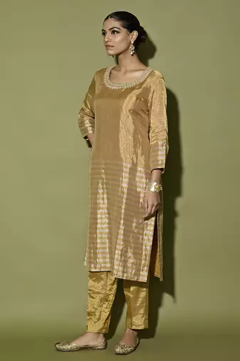 Gold plain tissue kurta with neckline embroidered and pant