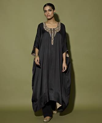 Black plain satin kaftan with pant 3