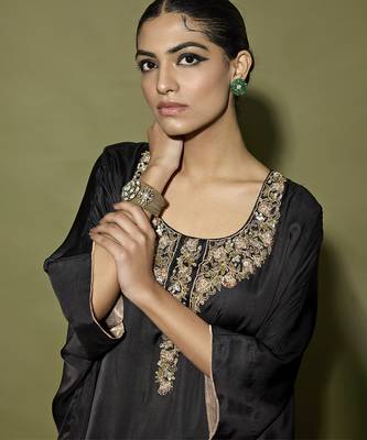 Black plain satin kaftan with pant 4