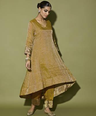 Gold plain satin kurta set 2