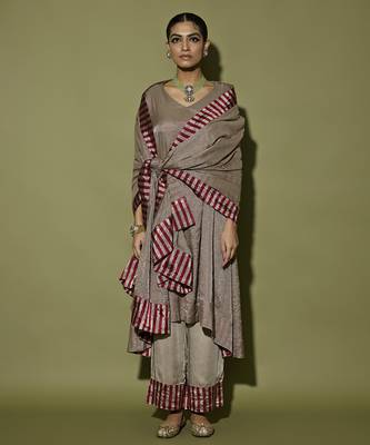 Grey plain satin kurta set 1