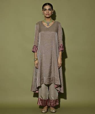 Grey plain satin kurta set 2
