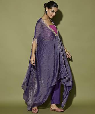 Purple plain tissue kaftan set withneck line embroidered 2