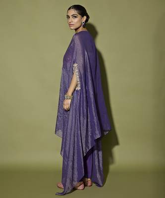 Purple plain tissue kaftan set withneck line embroidered 3