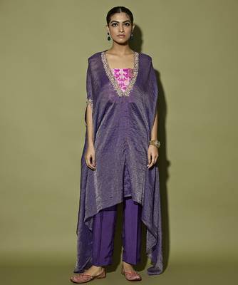 Purple plain tissue kaftan set withneck line embroidered 4
