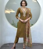 Women's Gorgeous Vatican Embroidery Straight Kurta with Pant And Dupatta Set