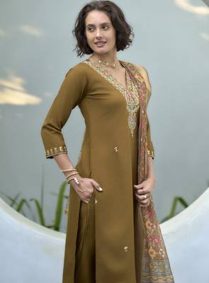 Women's Gorgeous Vatican Embroidery Straight Kurta with Pant And Dupatta Set 5